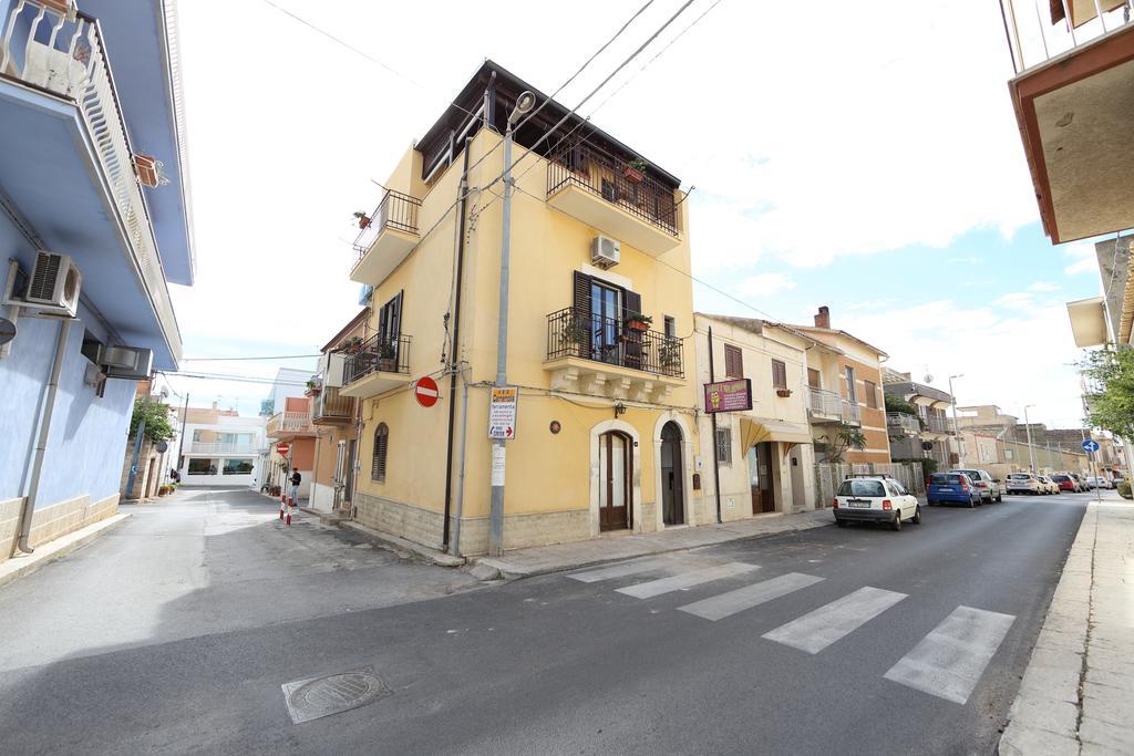 Casa Zafarani Villa Marina di Ragusa Ruang foto